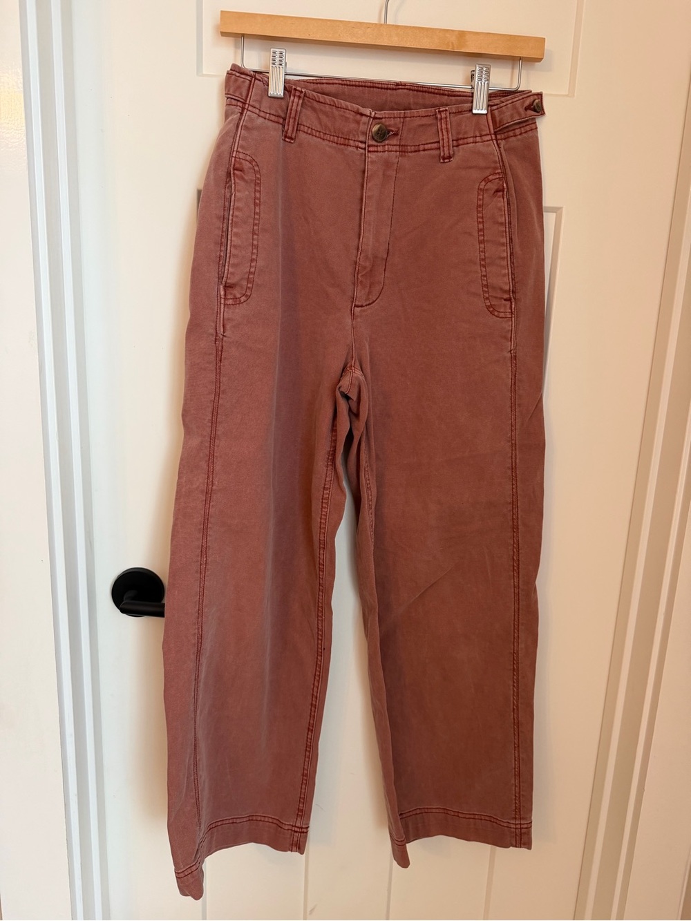 Women’s Old Navy Cargo Pant in Rust